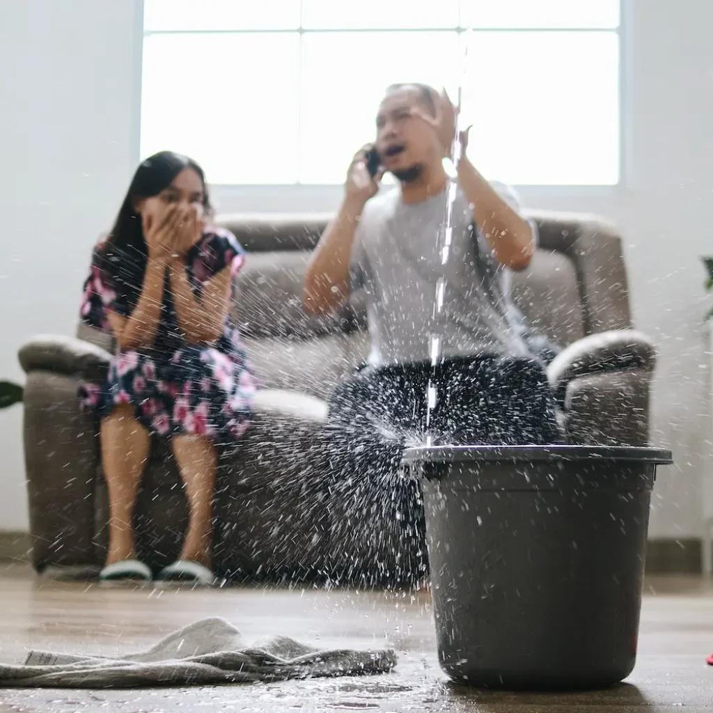 home-roof-leaking-2024-05-03-22-40-29-utc.webp